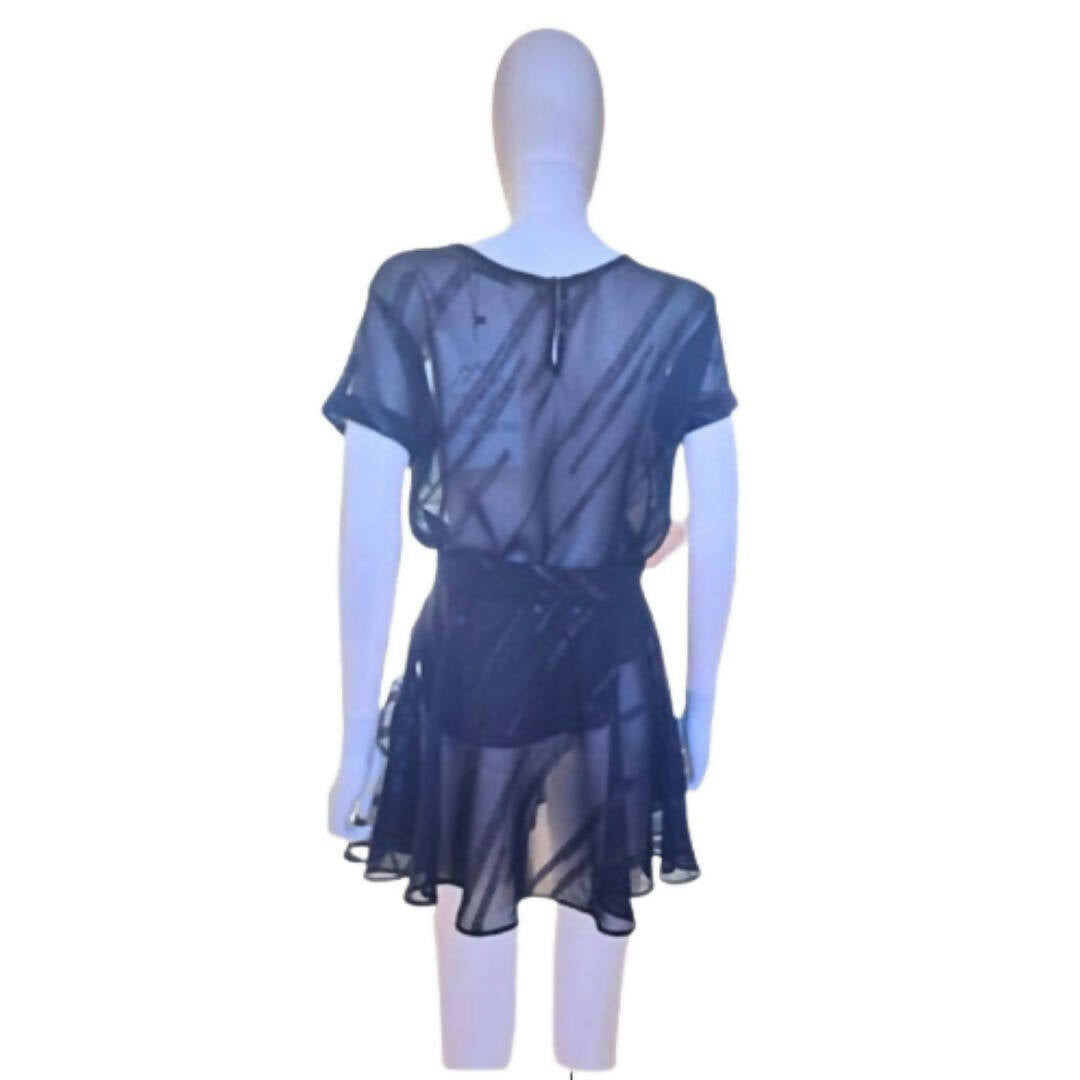 Blusa de gasa negra