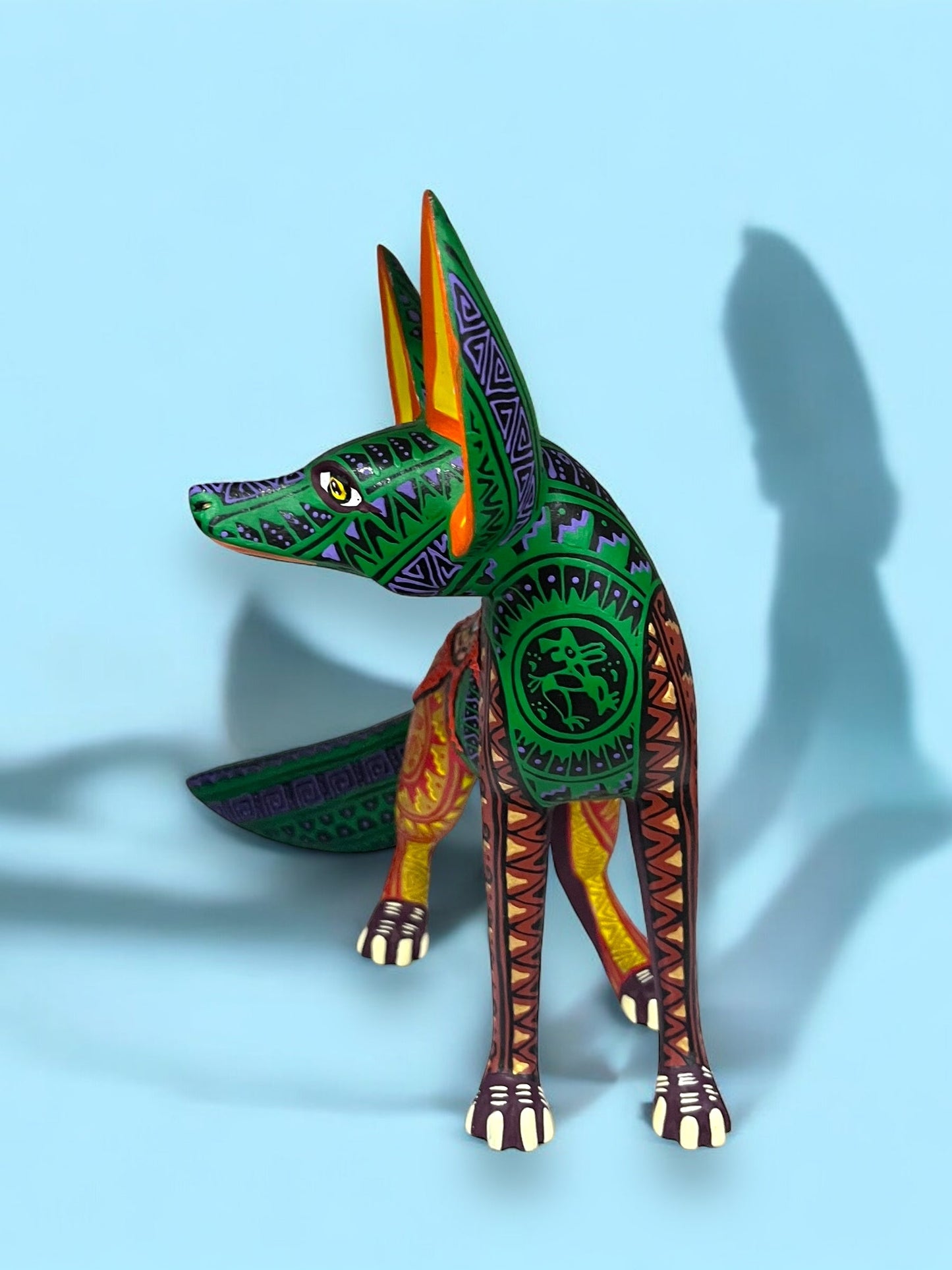 Alebrije de Coyote: Arte Mexicano de Oaxaca