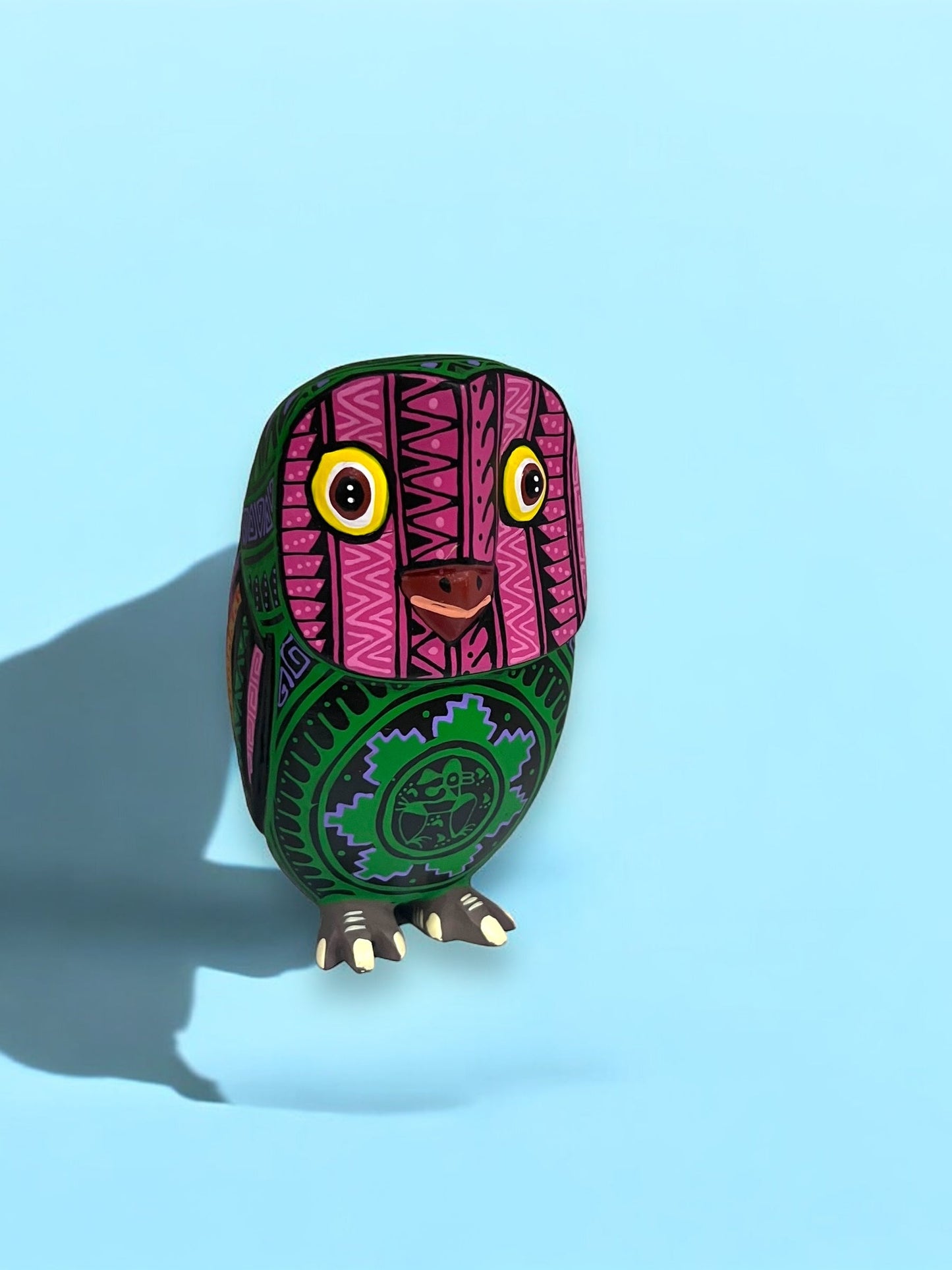 Alebrije de Búho Rosa y Verde