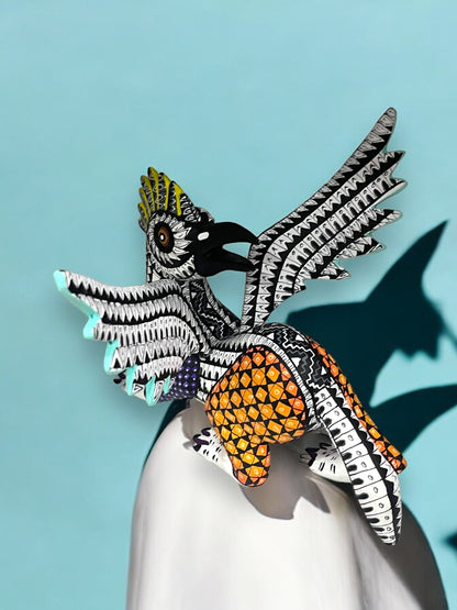 Alebrije de Ave en Blanco y Negro