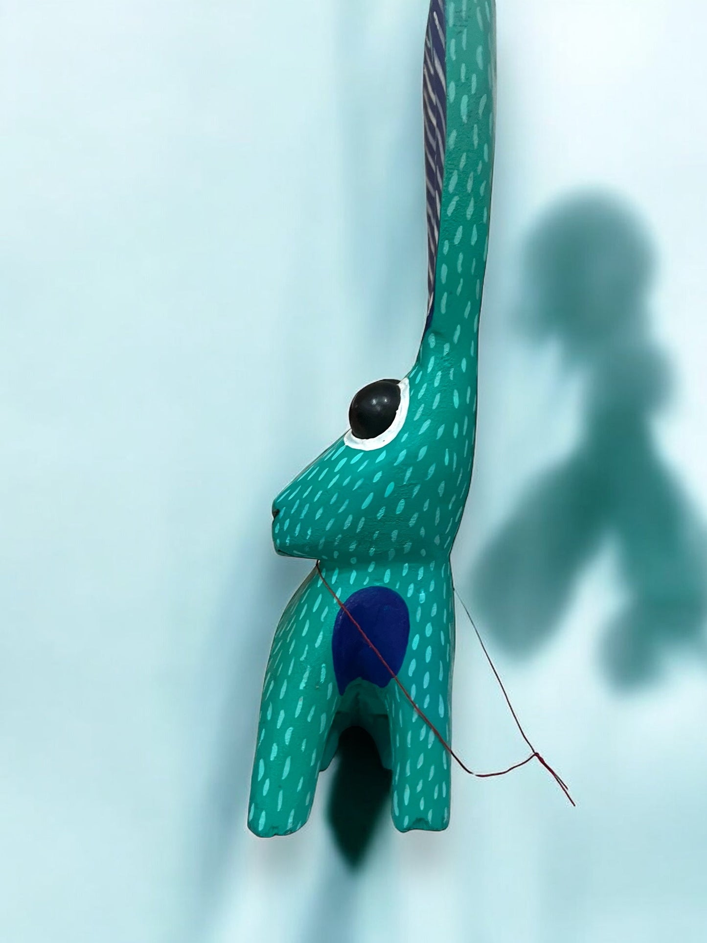 Alebrije de Conejo Azul con Orejas Largas