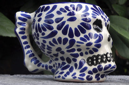 Juego de tres Caballitos de Talavera Poblana con Asas de 250ml/8.4oz Con Diseño de Calavera Mexicano.